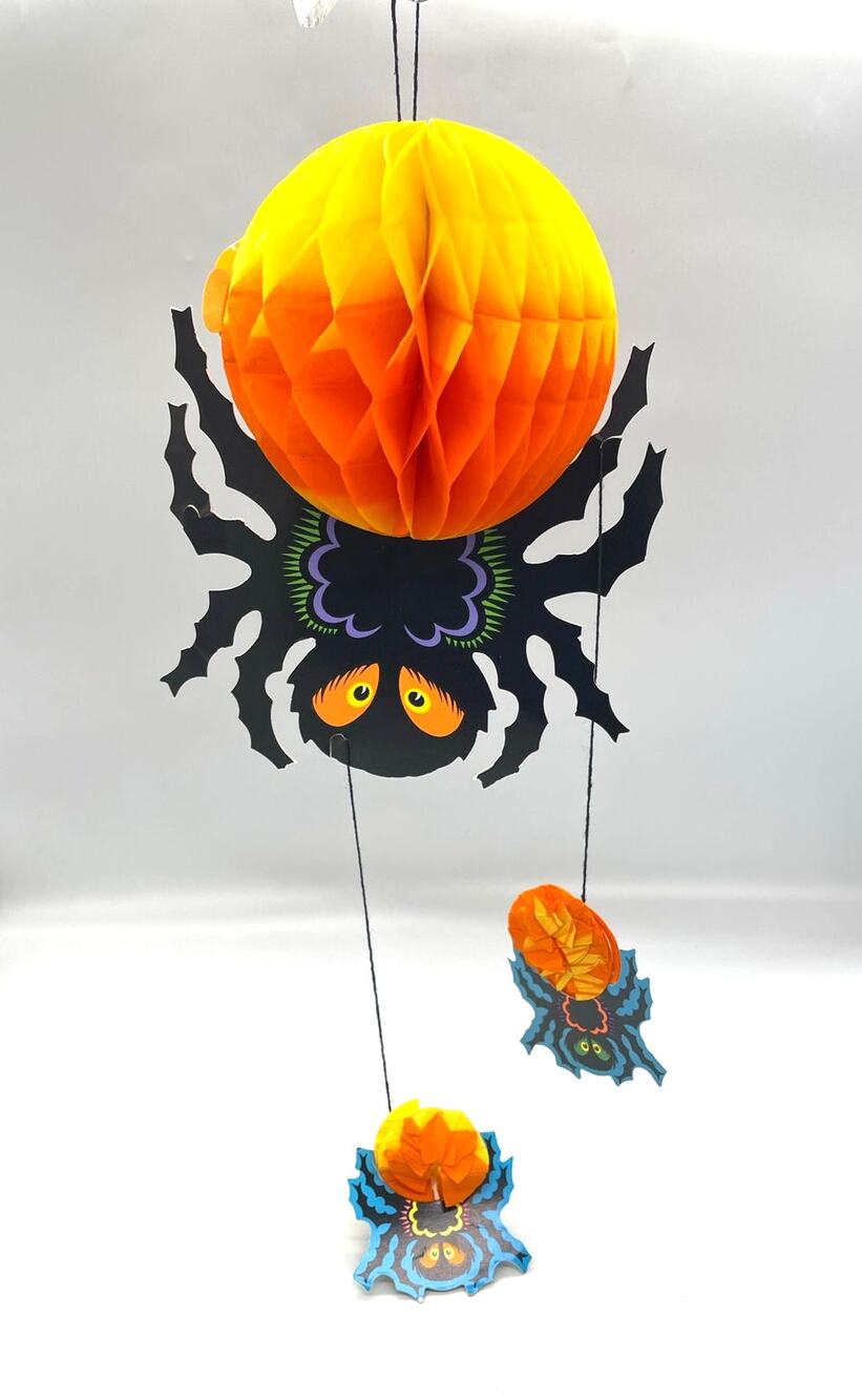 Vintage Beistle 1981 Halloween Honeycomb Spider Hanging Paper Decoration E